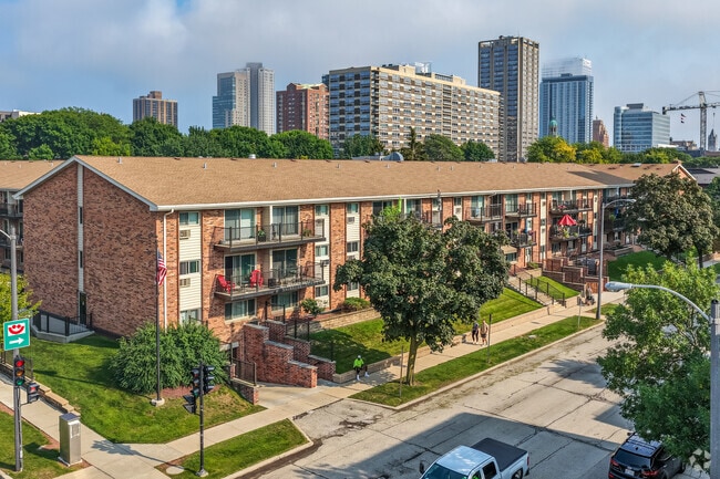 Building Photo - East Pointe Commons