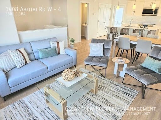 Photo principale - Beautiful 3 bedroom townhouse in Gary Stat...