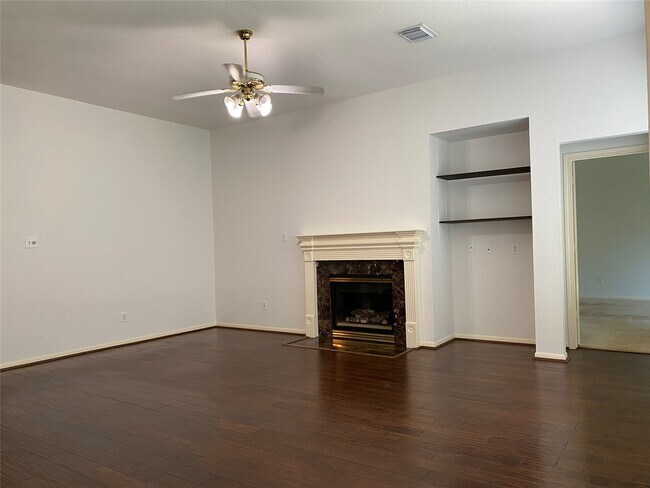 Foto del edificio - 22502 Bristolwood Ct