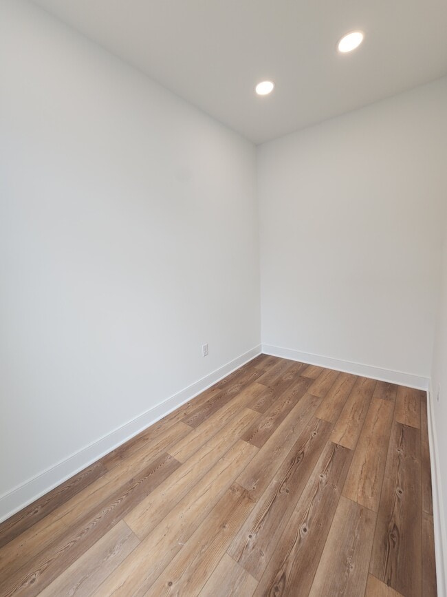 Foto del edificio - 120 Main St