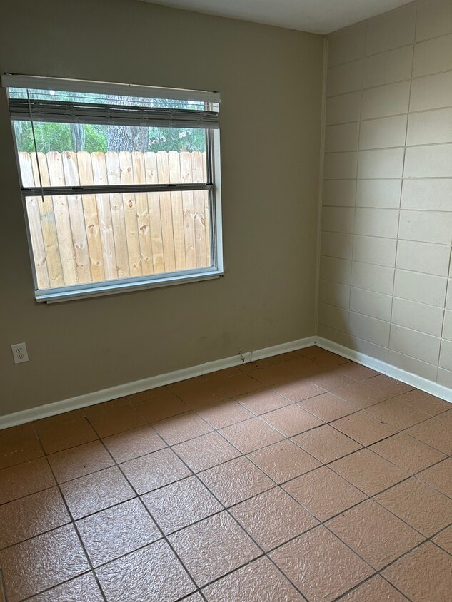 Second Bedroom - The Courtyards