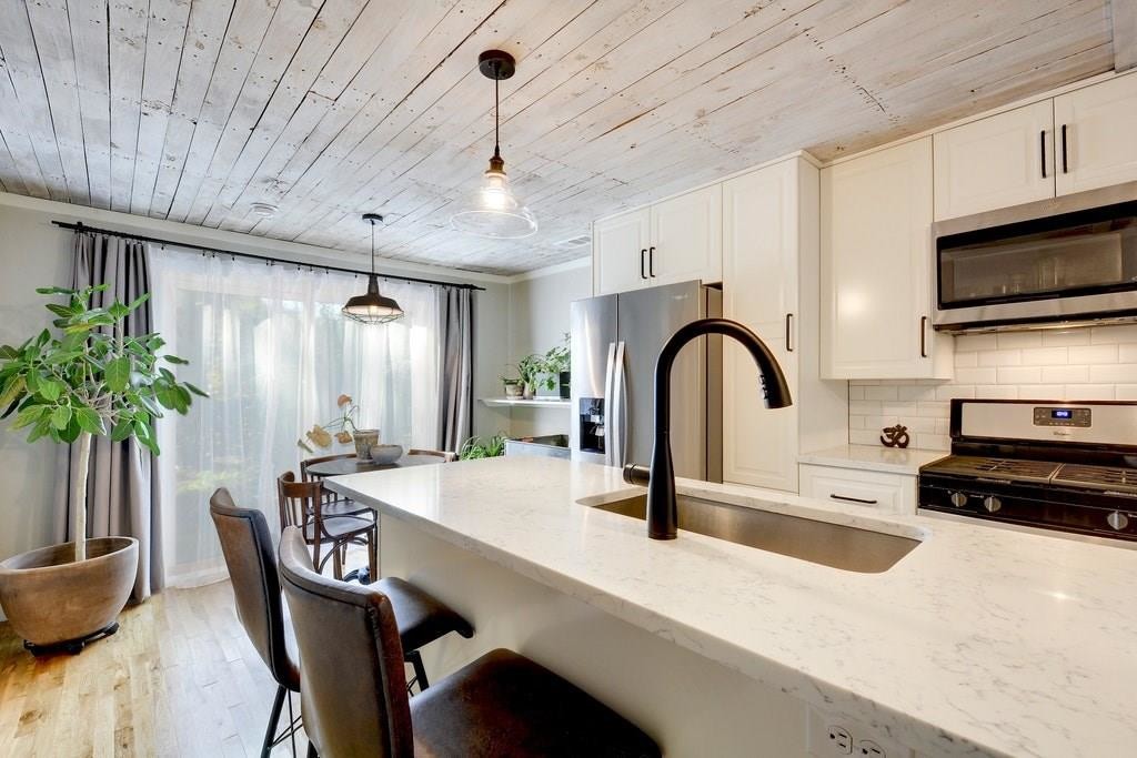 Foto principal - 2609 E 3rd St