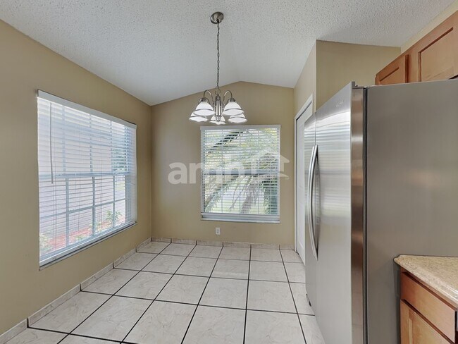 Foto del edificio - 4232 Pacifica Dr