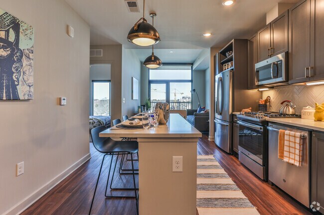 1HAB, 1BA - 700 ft² - The Irby