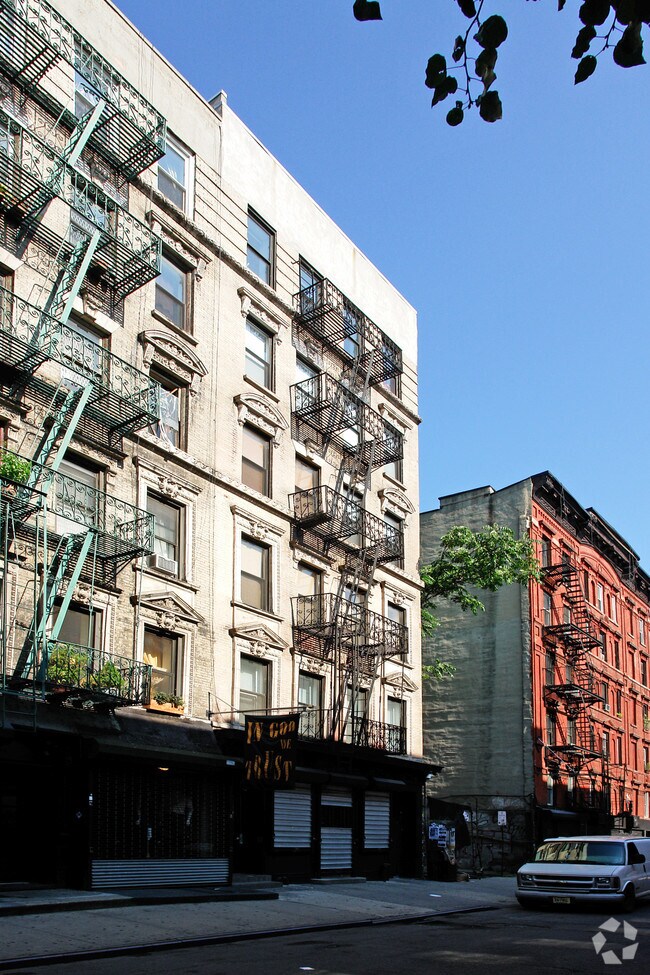 Building Photo - 157 Ludlow St