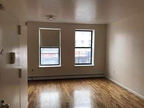 Foto del edificio - 233 Utica Ave