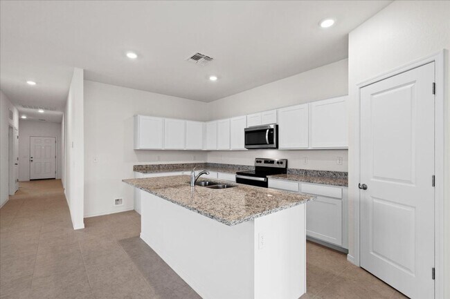Foto del edificio - 8129 S 63rd Dr