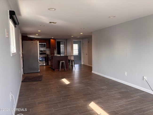 Building Photo - 1145 Hollywood Blvd