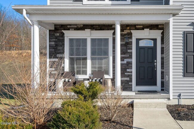 Foto del edificio - 2 Birch Ct