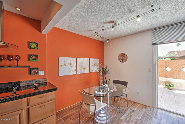 Foto del edificio - 808 E Cochise Dr