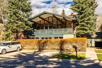 Building Photo - 114 E Bleeker St