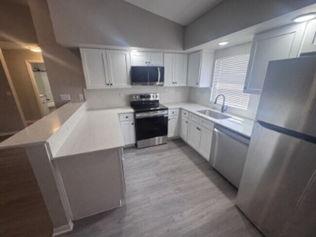 Foto del edificio - 2412 Vernon Ave S