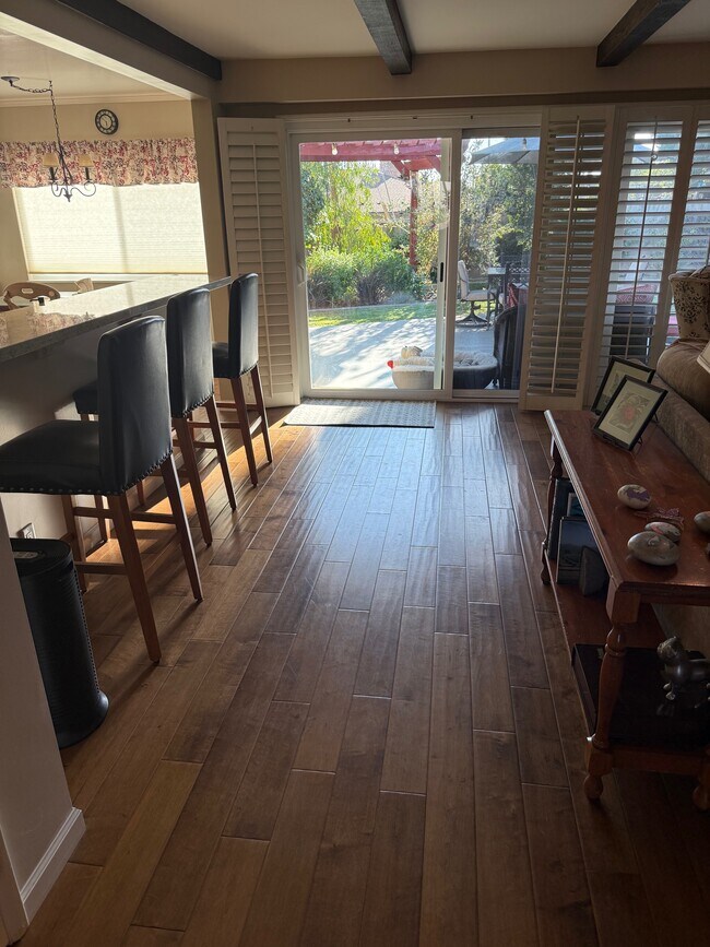 Foto del edificio - 339 Lynnbrook Ave