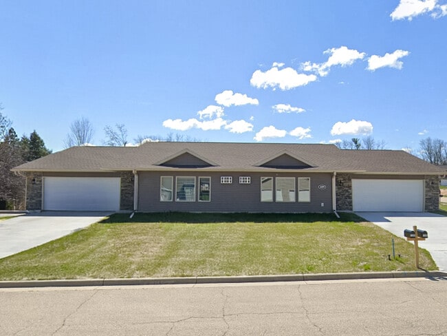 Building Photo - 1205 Salem Dr