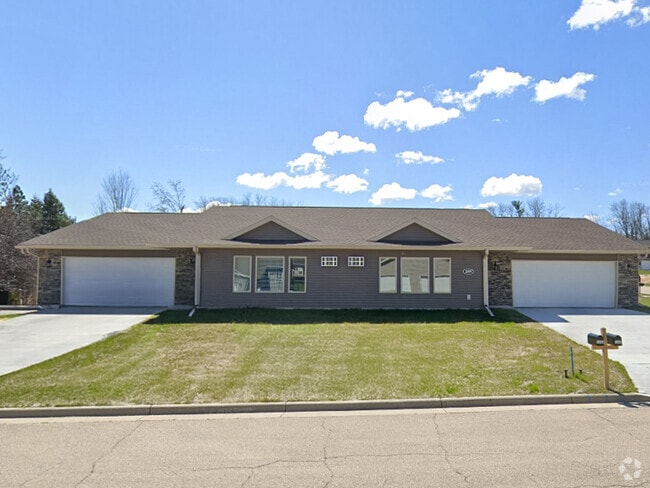 Building Photo - 1205 Salem Dr