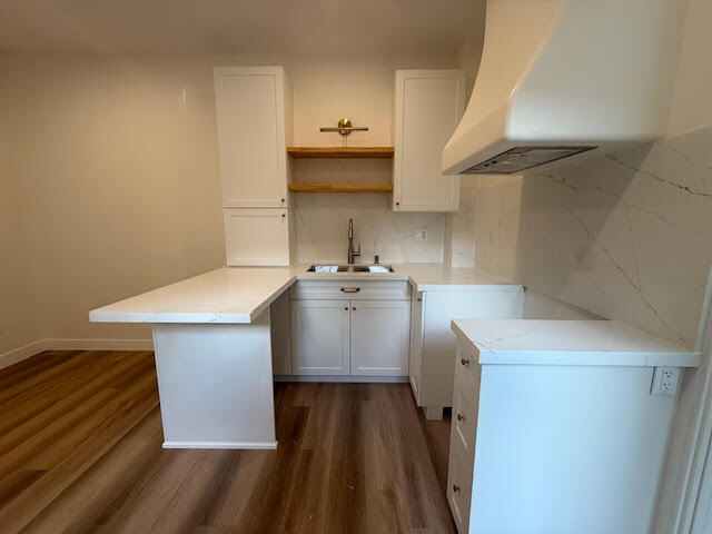 Photo du bâtiment - Super Cute Micro Apartment in Oakridge! Lo...