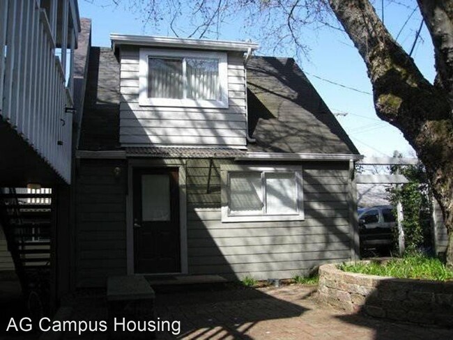 Building Photo - 2 br, 1 bath House - 1740 Hilyard Street