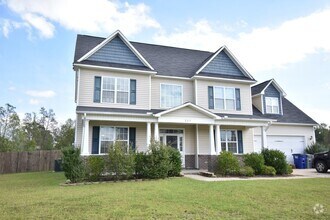 Building Photo - 245 Red Oak Ct