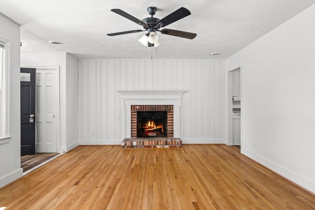 Building Photo - 1155 Melvin Dr