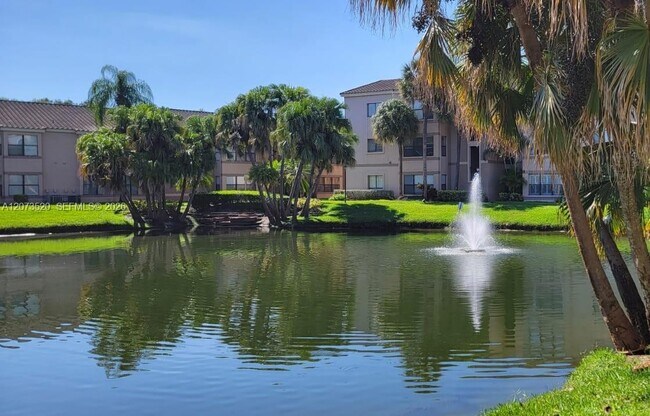 Foto del edificio - 2926 S University Dr