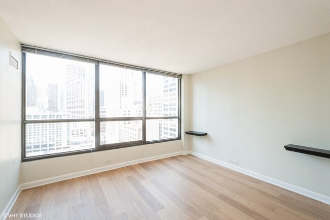 Building Photo - 405 N Wabash Ave
