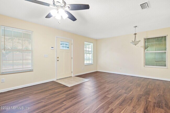 Foto del edificio - 2324 W 18th St