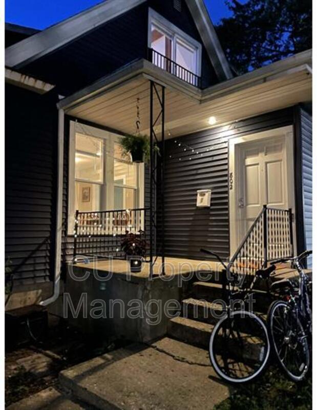 802 E Green St Unit Apt 2, Champaign, IL 61821 Condo for Rent in