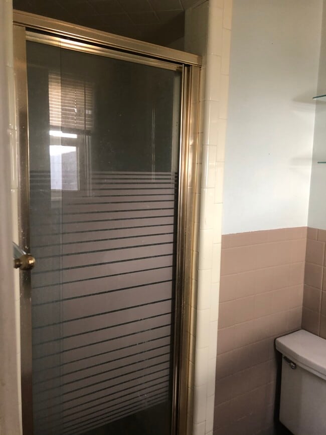 Shower only in Masterbath - 3811 26th St