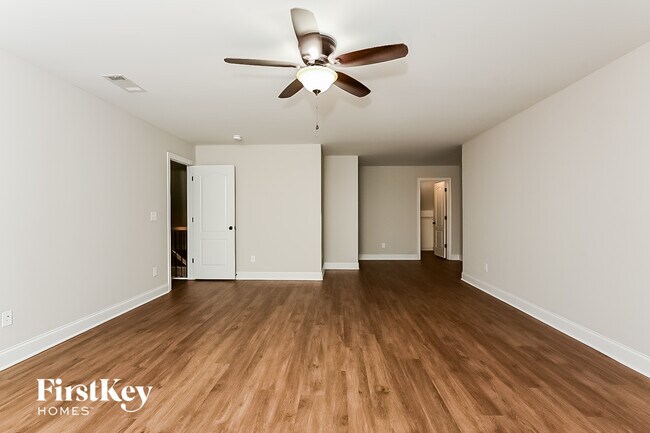 Foto del edificio - 252 Hedgewood Dr