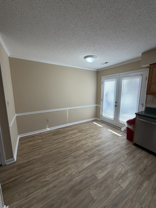 Building Photo - 2903 Cedar Creek Rd