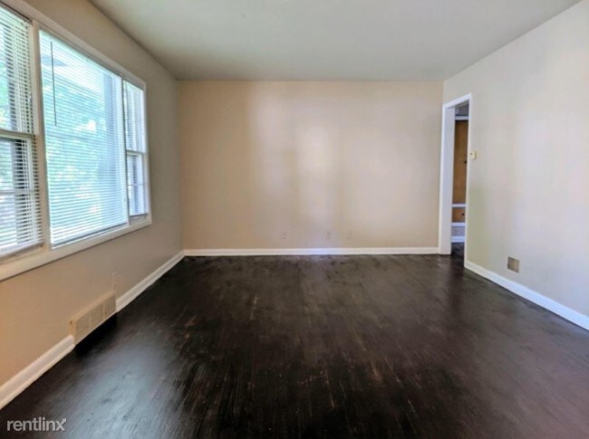Foto del edificio - 4 br, 2 bath House - 7777 Main St