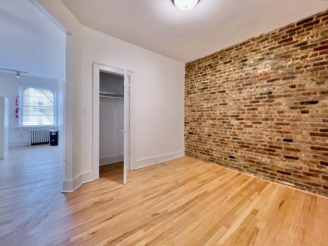 Primary Photo - 315 3rd St