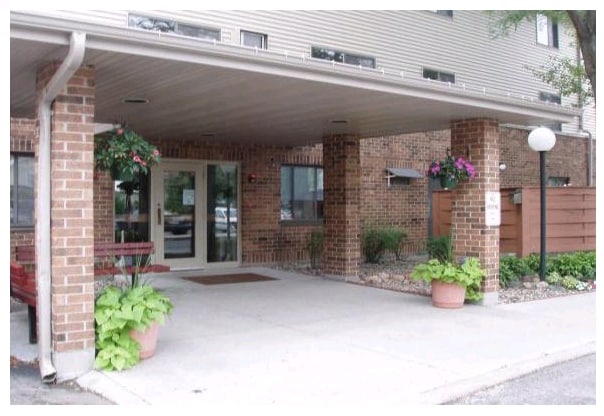 Building Photo - Winnebago County Housing