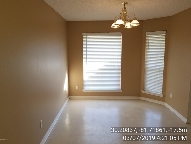 Building Photo - 5441 Bristol Bay Ln S