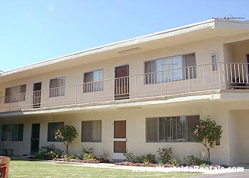 Foto principal - 26019 Oak St