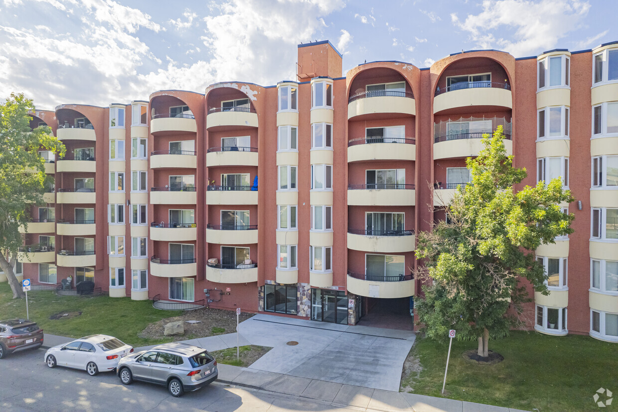Building Photo - 1451 21st Ave SW