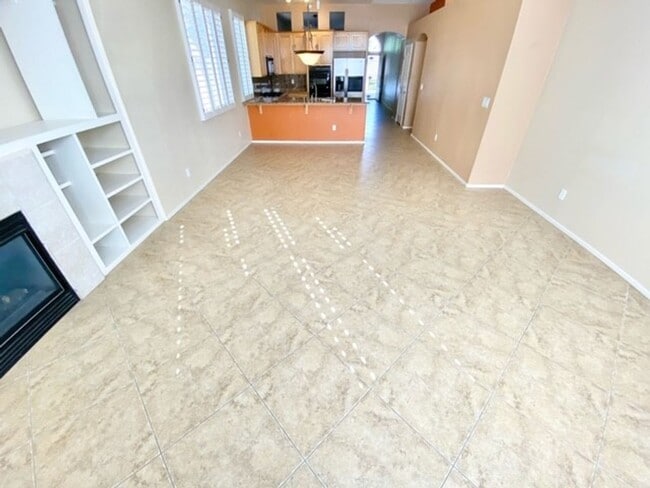 Building Photo - Gorgeous Summerlin Home 3 bedroom with 2 F...