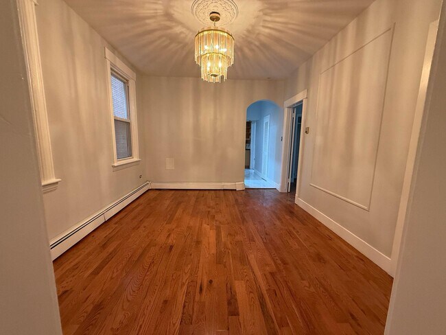 Building Photo - 321 Avenue C