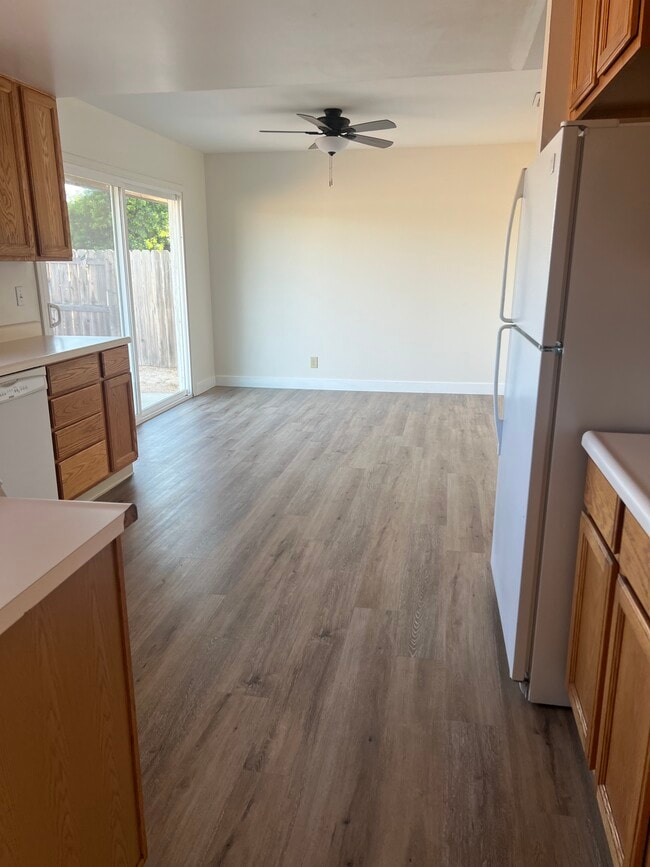 Building Photo - 156 Alcor Ave