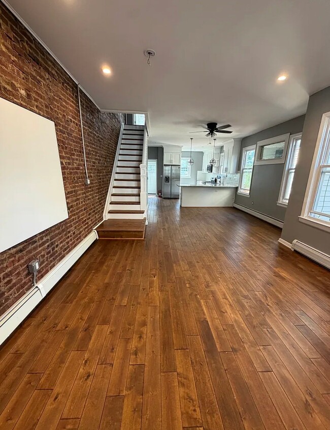 Foto del edificio - 1056 Hunterdon St