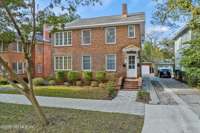 Foto del edificio - 3671 Hedrick St