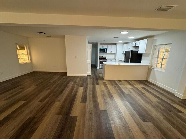 Foto del edificio - 121 Bay St