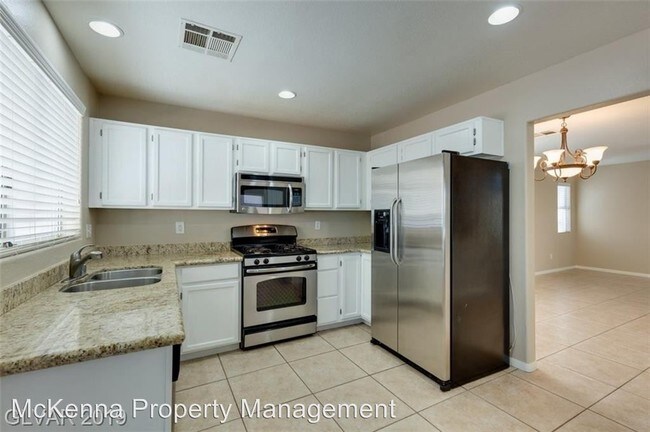 Foto del edificio - 9341 Jumpin Juniper Ave