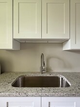 Building Photo - 804 Garnet Dr