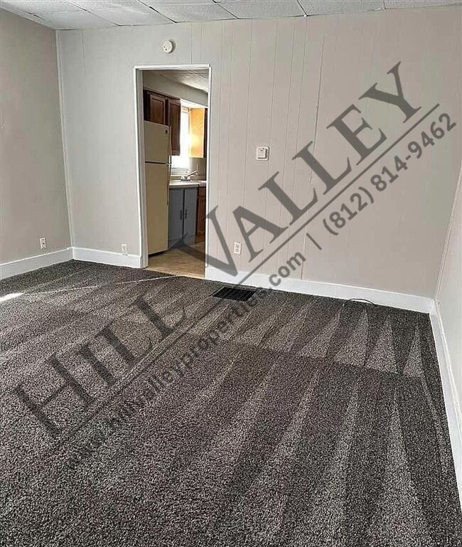 Building Photo - Two Bedroom Home