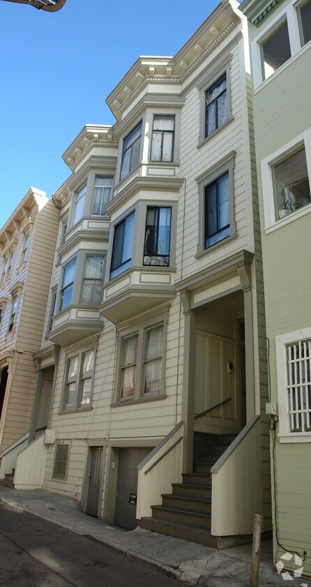 Primary Photo - 114-120 Jasper Pl