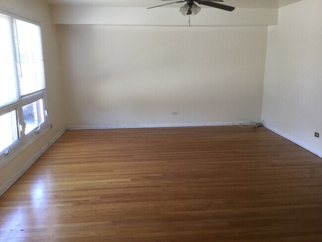 Foto del edificio - 9013 W Grand Ave.