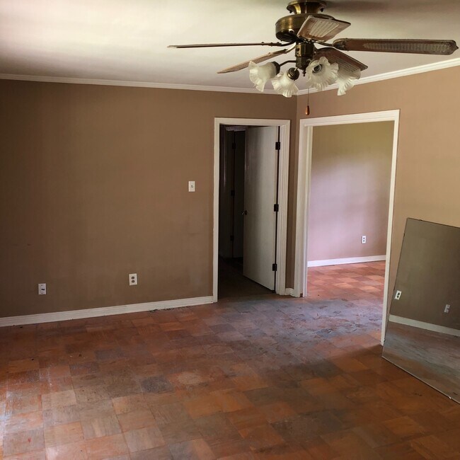 Foto del edificio - 303 Ruffin Dr