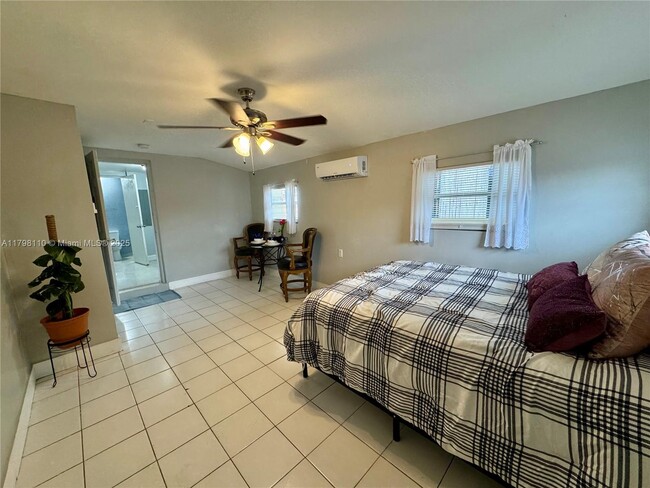 Foto del edificio - 17830 NE 6th Ct