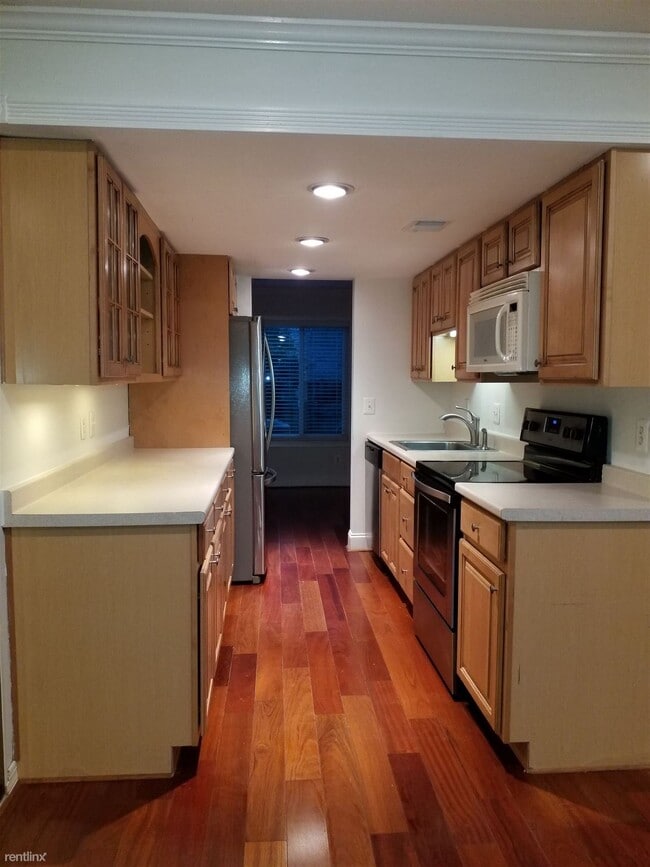 Building Photo - 3 br, 1.5 bath House - 9516 Tippett Ln